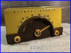 Vintage 1954 Stewart Warner Model 9182-C CONLRAD Mid Century Atomic Radio 2 Tone