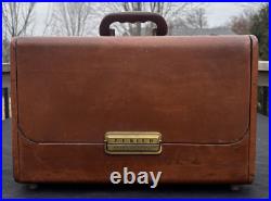 Vintage 1955 Zenith Trans Oceanic Wave Magnet Portable Tube Radio Works Video