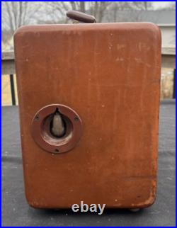 Vintage 1955 Zenith Trans Oceanic Wave Magnet Portable Tube Radio Works Video