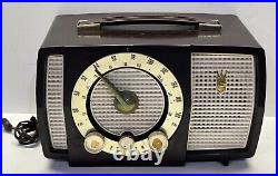 Vintage 1956 ZENITH Y724 AM/FM Bakelite Tube Radio Mid-Century MADE USA Tested
