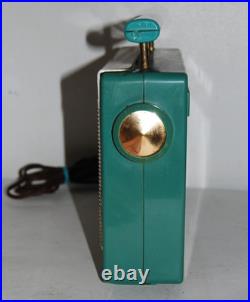 Vintage 1956 Zenith 4 bulb radio Z402F Tested Works Rare Color Free Shipping