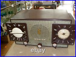 Vintage 1956 Zenith Tube Radio AM FM with Clock Model Z733 Mid Modern Design