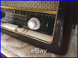 Vintage 1957 Grundig Tube Radio Model 2068 Perfect Working/ Beautiful Sounding