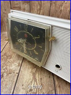 Vintage 1959 RCA Victor Tube Radio Model C2E with alarm clock MCM