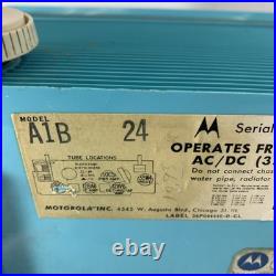 Vintage 1960s MCM Motorola Turquoise Blue AM Tube Radio A1B 24 works