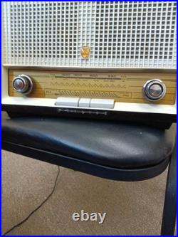 Vintage 50's Philips B2X 78U Bakelite AM-FM Tube Radio Works