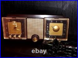 Vintage 50s Radio Gold Admiral Bakelite Vaccumm Tube AM Radio 1953 Model 5F31N