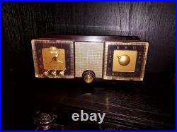 Vintage 50s Radio Gold Admiral Bakelite Vaccumm Tube AM Radio 1953 Model 5F31N
