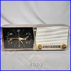 Vintage 50s Westinghouse Mocha White Tube Clock Radio H-640T5 Retro Mid Century