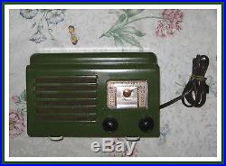 Vintage 5 Tube Trav-Ler Radio Model No. 5000 COMPLETY RESTORED