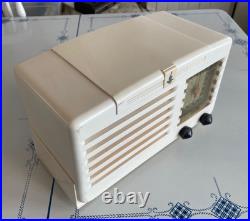 Vintage 941 Emerson Model 344 Radio
