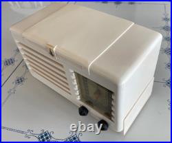 Vintage 941 Emerson Model 344 Radio Vintage 941 Emerson Model 344 Radio