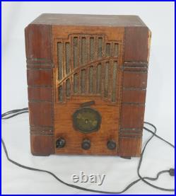 Vintage ACRATONE TOMBSTONE RADIO Vintage ACRATONE TOMBSTONE RADIO