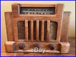 Vintage ADDISON 5A Tube Radio 1940 The COURT HOUSE- Restored & Working