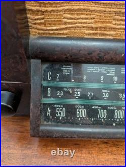 Vintage ART DECO 1938 RCA VICTOR 5Q55 Table Top Bakelite Tube Radio READ