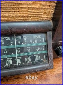 Vintage ART DECO 1938 RCA VICTOR 5Q55 Table Top Bakelite Tube Radio READ