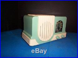 Vintage Addison Bakelite Radio. Model A-2