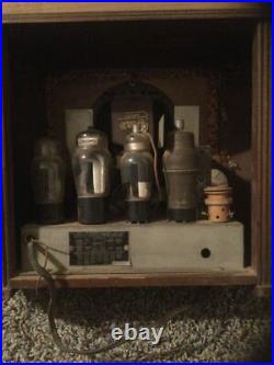 Vintage Air King Tube Radio serial #74319 Vintage Air King Tube Radio serial #74319
