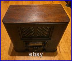 Vintage Airline 93BR-715A Tabletop Pushbutton AM/SW Radio For Restoration