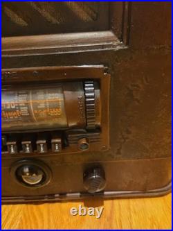 Vintage Airline 93BR-715A Tabletop Pushbutton AM/SW Radio For Restoration Vintage Airline 93BR-715A Tabletop Pushbutton AM/SW Radio For Restoration