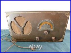 Vintage Airline Super Heterodyne Radio