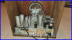 Vintage American Bosch Model 565 Tombstone Style Tube Radio