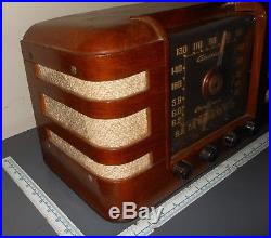 Vintage Antique 1940's Crosley American Overseas Tube Radio Model 66TC