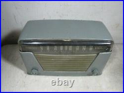 Vintage/Antique 1948/49 Silvertone 8005 Tube Radio Works Sears Blue Ice Metallic