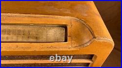 Vintage / Antique Detrola Wooden Case Tabletop Shelf Radio Great Decor