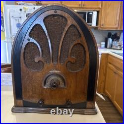 Vintage Antique Edison 1932 R5A Cathedral Radio 5 Tube Rare Model Powers On