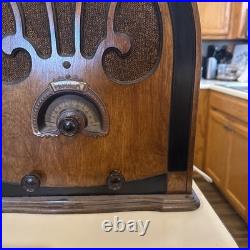 Vintage Antique Edison 1932 R5A Cathedral Radio 5 Tube Rare Model Powers On