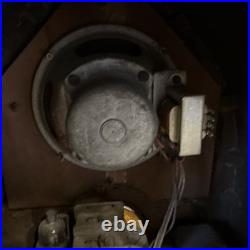 Vintage Antique Edison 1932 R5A Cathedral Radio 5 Tube Rare Model Powers On