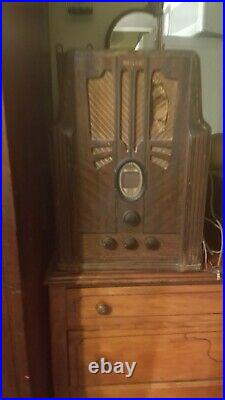 Vintage Antique Philco Tombstone Radio, Working Condition No Reserve