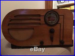 Vintage Antique Philco Tube Radio 37-610 Art Deco Walnut Case. In working order
