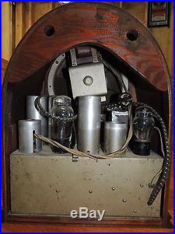 Vintage Antique Silverton Cathedral tombstone wood tube radio the1930's tube
