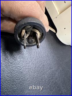 Vintage Art Deco 1947 Ivory Bendix Model 526B Vacuum Tube Radio working Vintage Art Deco 1947 Ivory Bendix Model 526B Vacuum Tube Radio working