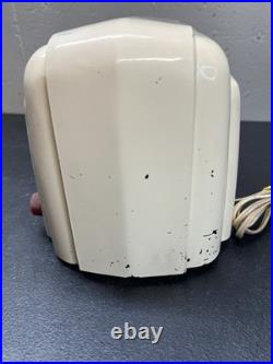 Vintage Art Deco 1947 Ivory Bendix Model 526B Vacuum Tube Radio working Vintage Art Deco 1947 Ivory Bendix Model 526B Vacuum Tube Radio working