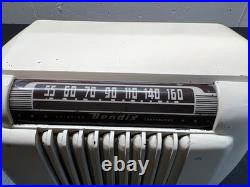 Vintage Art Deco 1947 Ivory Bendix Model 526B Vacuum Tube Radio working Vintage Art Deco 1947 Ivory Bendix Model 526B Vacuum Tube Radio working