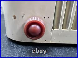 Vintage Art Deco 1947 Ivory Bendix Model 526B Vacuum Tube Radio working Vintage Art Deco 1947 Ivory Bendix Model 526B Vacuum Tube Radio working