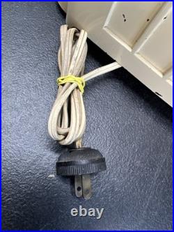 Vintage Art Deco 1947 Ivory Bendix Model 526B Vacuum Tube Radio working Vintage Art Deco 1947 Ivory Bendix Model 526B Vacuum Tube Radio working