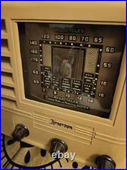 Vintage Art Deco Rare 1939 Emerson CG-268 AM/SW Tube Radio-Tested & Working