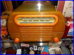 Vintage Art Deco mid century Fada Temple 252 CatalinTube radio onyx/btrsch rare