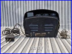 Vintage, Arvin 422 (1941) Metal Tube Table radio