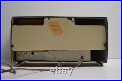 Vintage Arvin 760 T Cream Tube Radio Columbus Indiana Cream Color WORKS