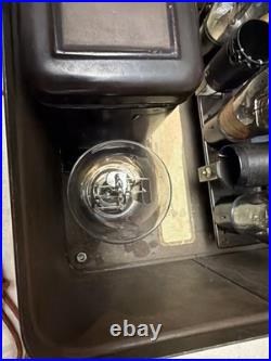 Vintage Atwater Kent Model 40 Tube Radio Britbox Tube Radio Powers On