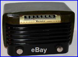 Vintage BENDIX Bakelite Model 526C Catalin Vacuum Table Radio