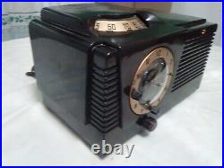 Vintage Bakelite Philco Transitone Tetechron Clock AM Tube Radio Model 50-527