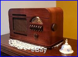 Vintage Belmont AM Push Button Radio 6D14 (1947) RARE and RESTORED