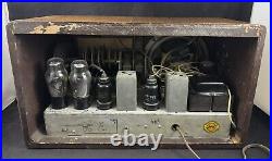 Vintage Belmont Model 665 Wood Table Tube Radio