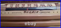 Vintage Bendix Aviation Corporation Model 114 Art Deco Plastic Tan Brown Radio